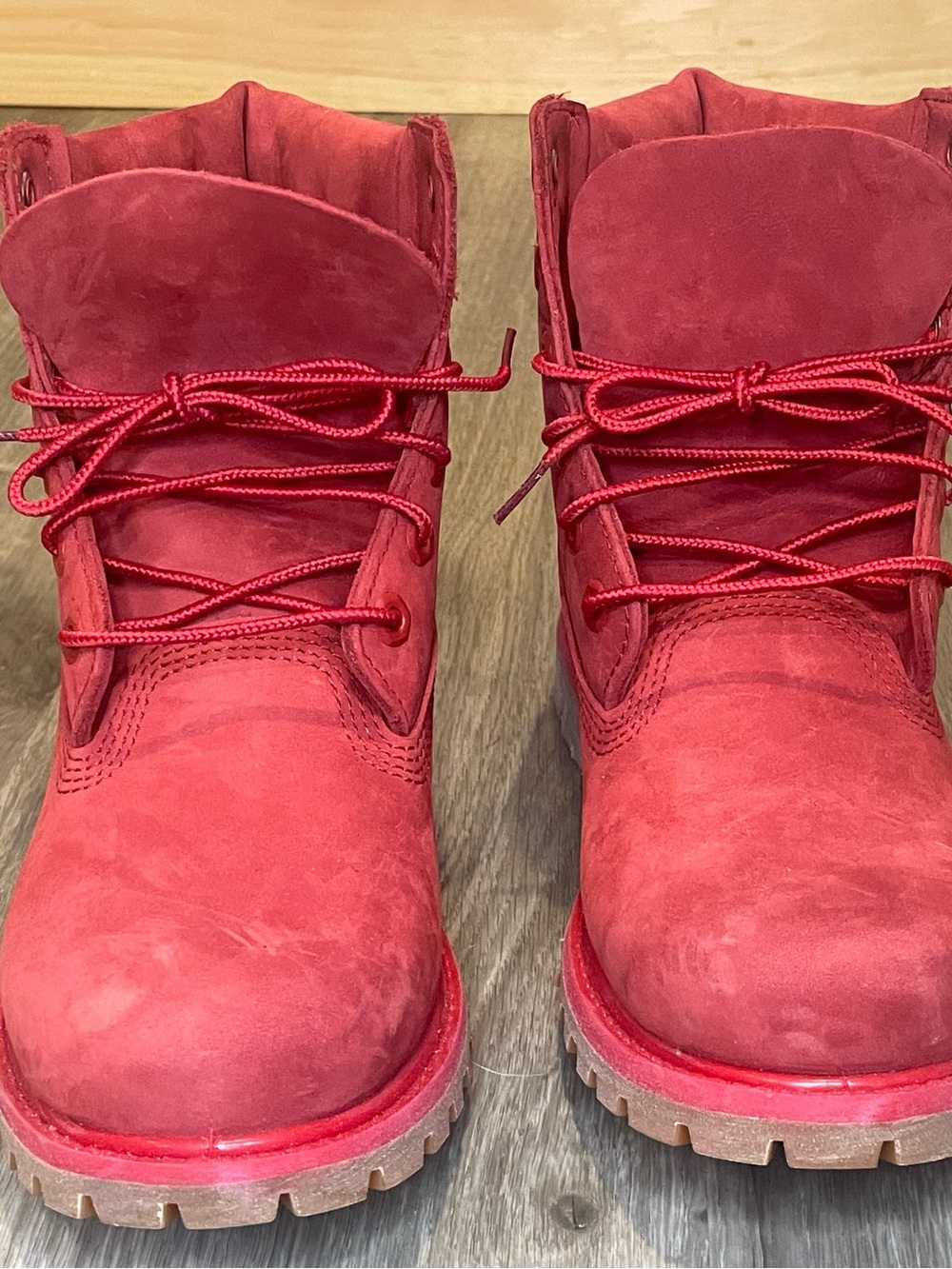 Red Women's Waterproof Lace-Up Boots - Timberland Style - Picture 3 of 4